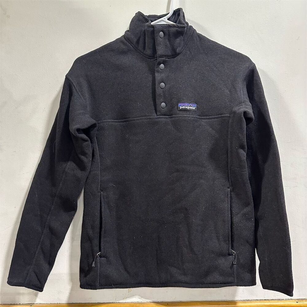 Patagonia Women's Black Pullover Sweater Small Half-Snap front Pocket